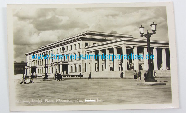 Postkarte München,königl. Platz, Ehrentempel m. Führerbau, Original