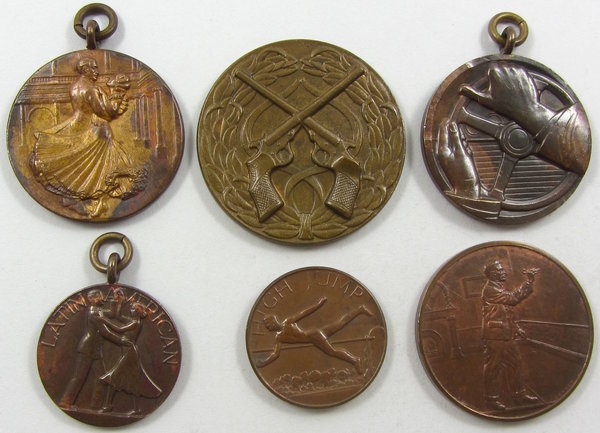 Sechs alte Bronzemedaillen im Sportbereich, Original