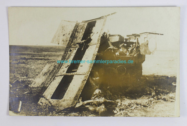 Foto mit zerstörtem Panzer, 1. Weltkrieg, Original
