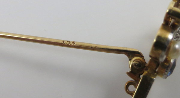 585er Gold Diadembrosche mit 1 Saphir, 2 Perlen und 10 Diamanten, 1900