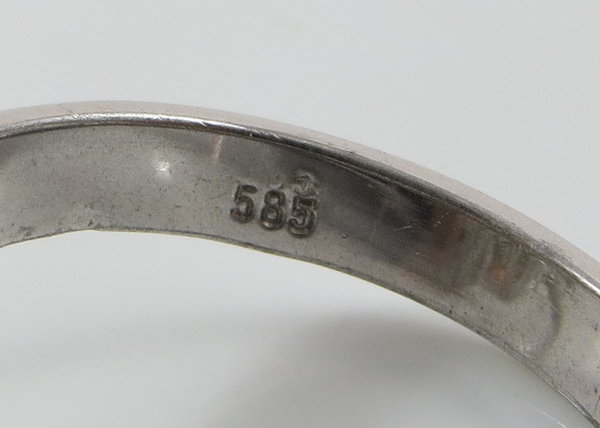 585er Weißgold Ring mit neun Opalen, Handarbeit um 1970, Gr. 52