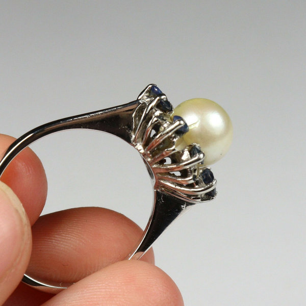 Vintage 750er Weißgold Ring mit einer Perle und zehn Saphiren, Gr. 54