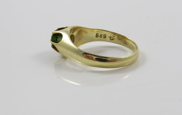 Antiker 585er Gelbgold Ring mit Turmalin, Handarbeit 1940/50, Gr. 52 (0697)