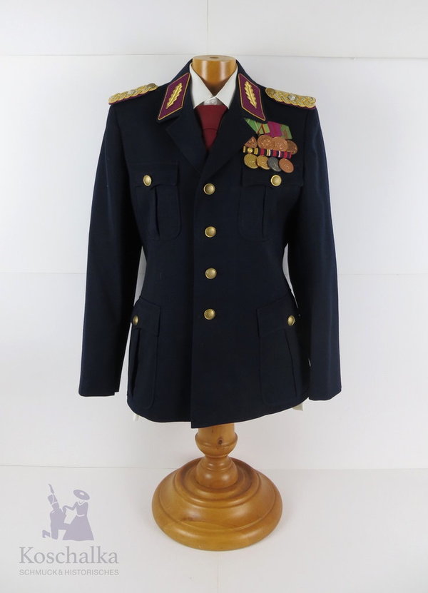 DDR, General Feuerwehr Uniform mit Hemd und Krawatte