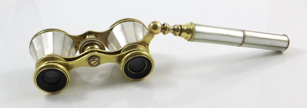 Antikes Perlmutt Opernglas mit Perlmutthandgriff, vergoldet