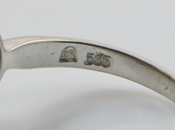 Vintage 585er Weißgold Ring Klassisch mit Brillanten 0,18 ct und Saphir, um 1970, Gr. 55