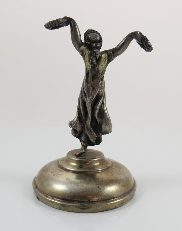 Antike Tanzende Siegesgöttin Figur, versilbert, um 1920