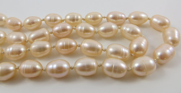 Vintage Damen Perlen Collier mit 750er Goldschließe, Handarbeit um 1980