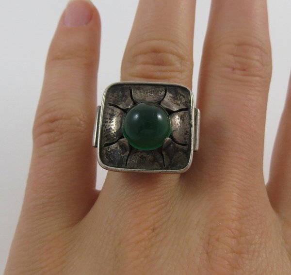 Antiker 835er Silber Ring mit Jade, um 1930, Gr. 59