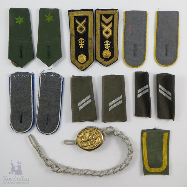 BRD, Bundeswehr, Konvolut mit Uniformeffekten, Schulterstücke und Schützenschnur