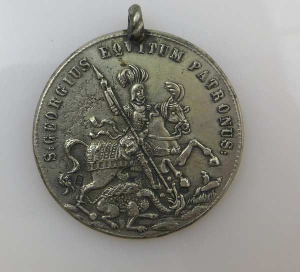 Vintage Medaille, Georg der Drachentöter, versilbert