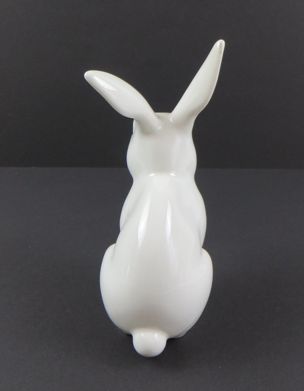 KPM Berlin Porzellanfigur weißer Hase hockend, 12,5 cm